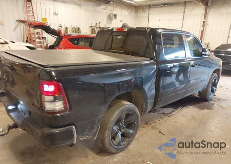 2019 Ram 1500 Big Horn/Lone Star 4X4 5'7 Box z USA, uszkodzony, nr VIN 1C6RRFFG6KN695392